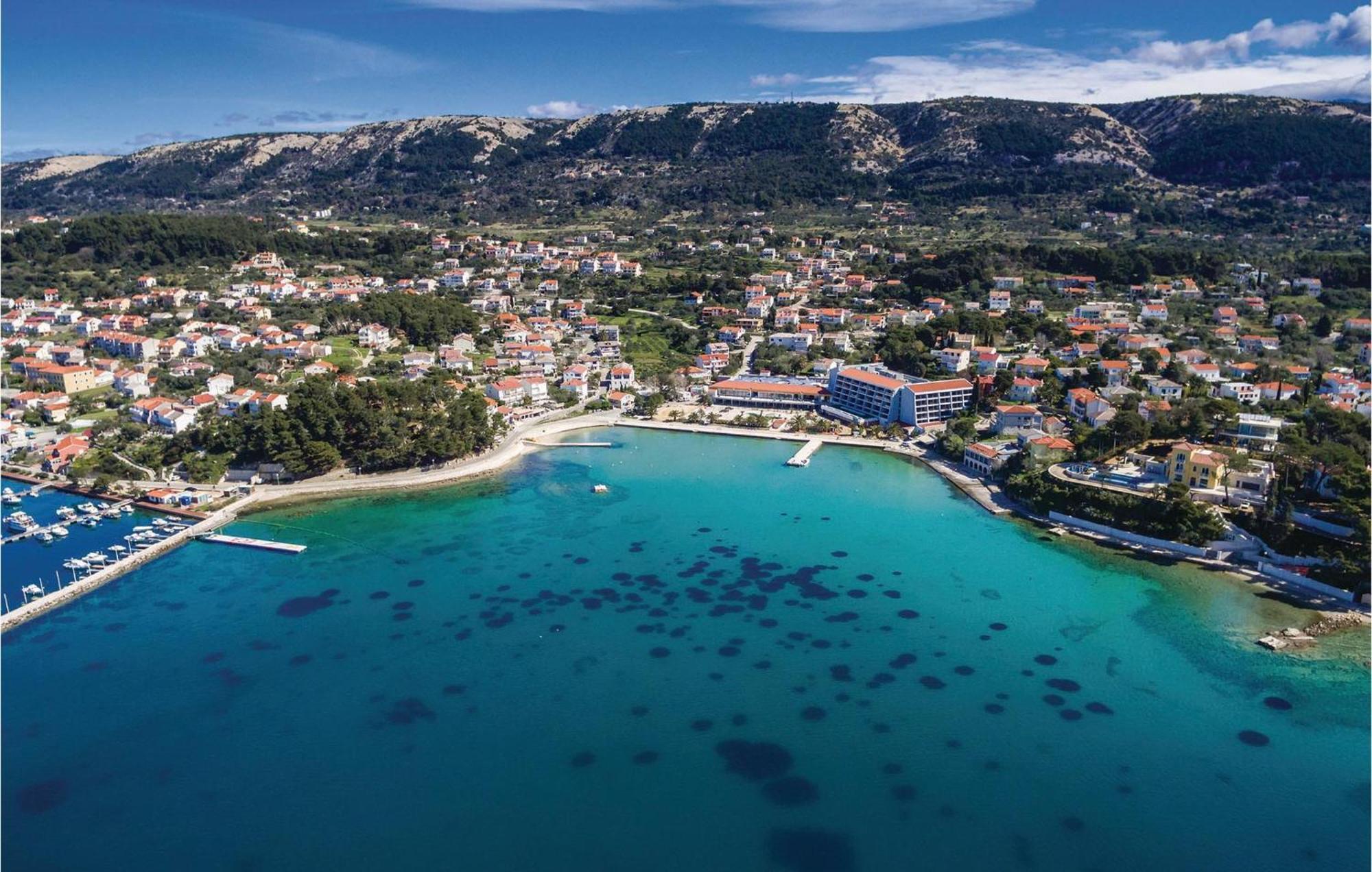 1 Bedroom Awesome Apartment In Supetarska Draga Exterior foto
